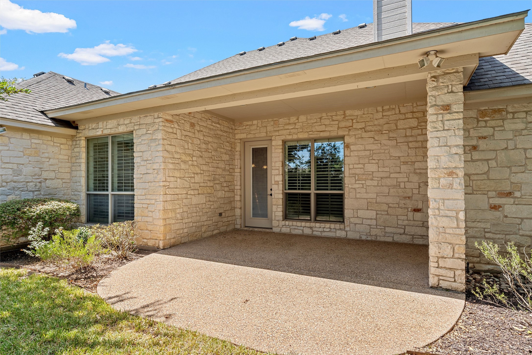 337 Edinburgh Lane