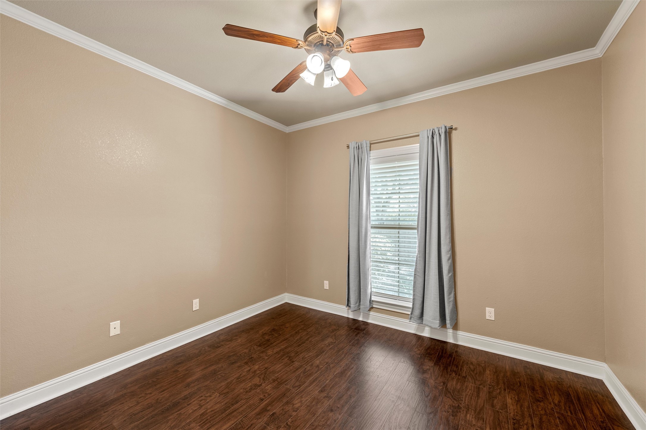 337 Edinburgh Lane