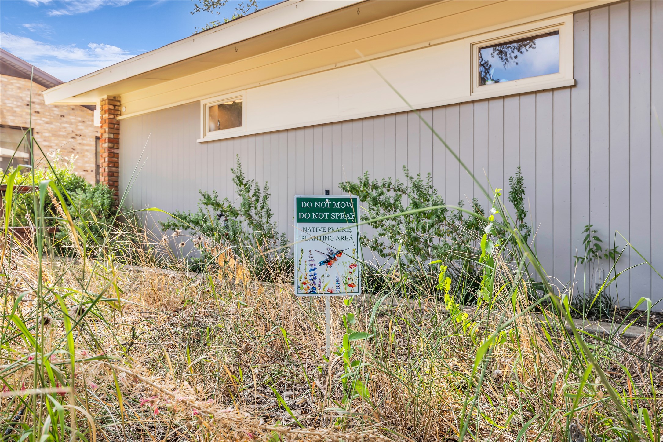 2112 Gregory Lane
