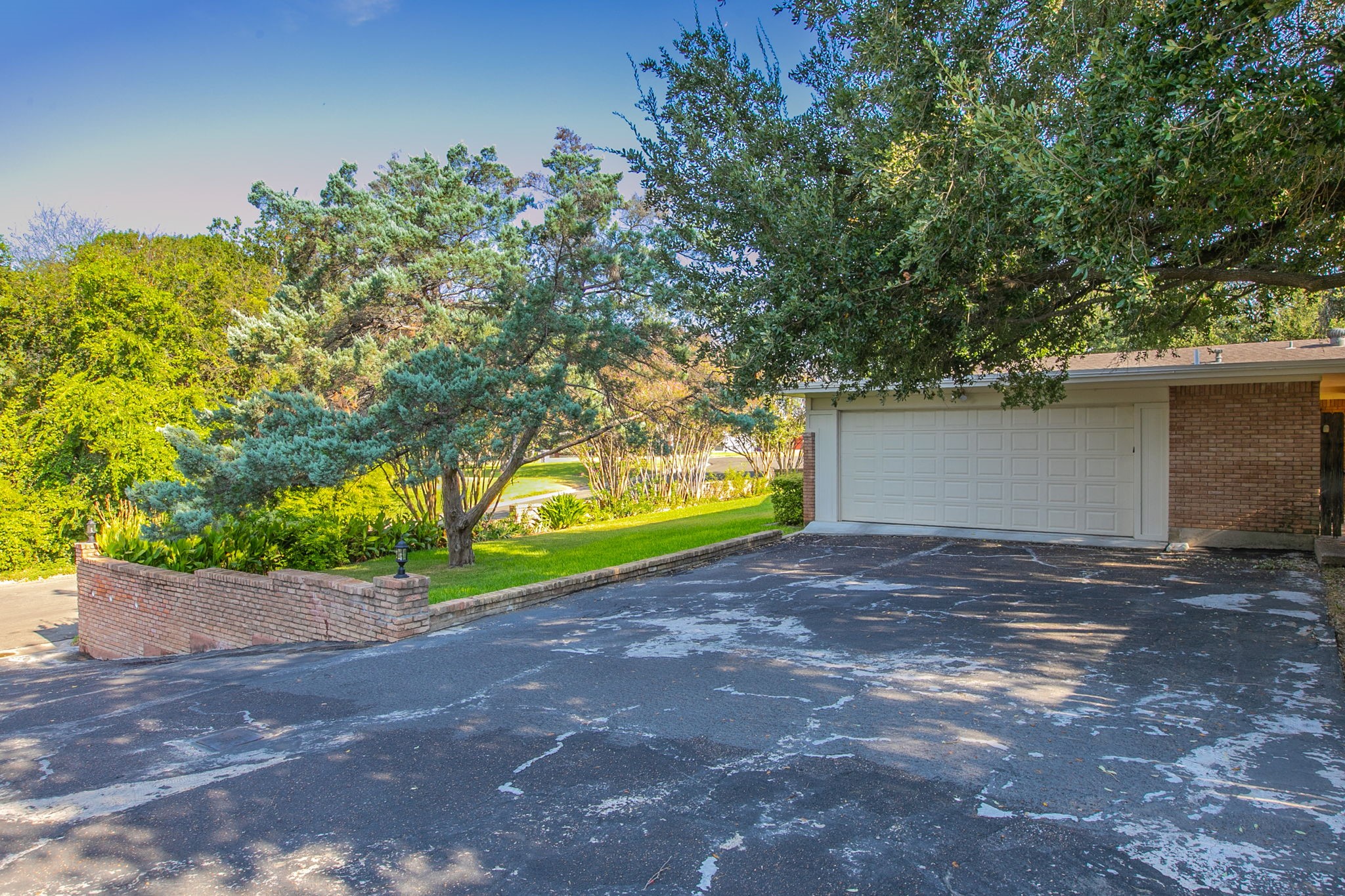 4936 Ridgeview Drive