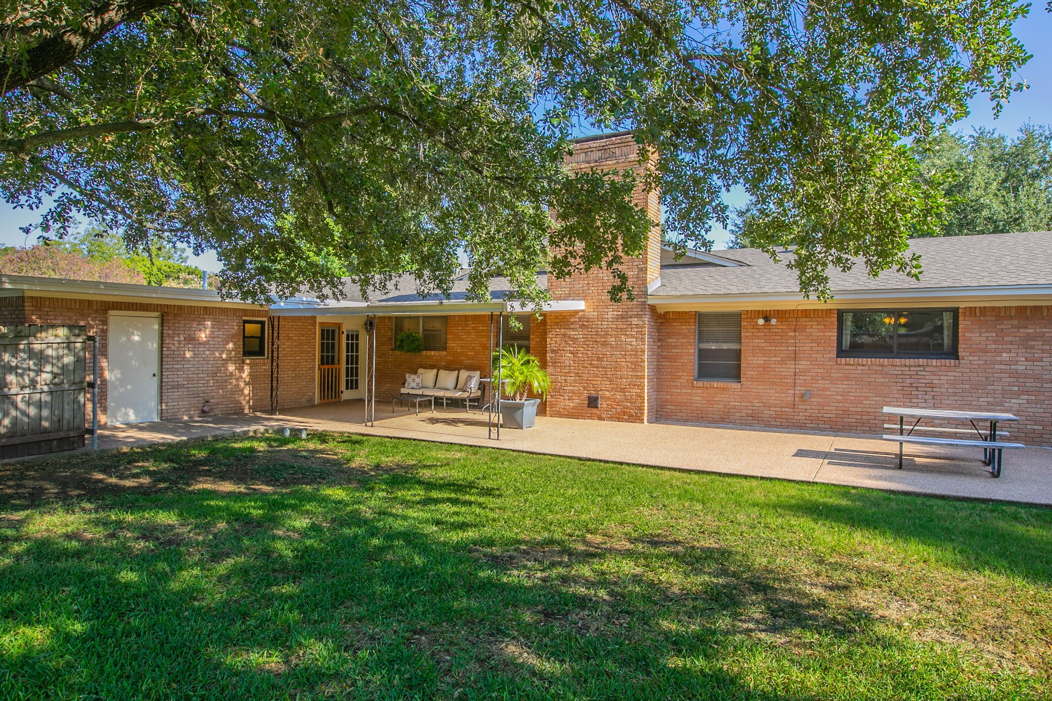4936 Ridgeview Drive