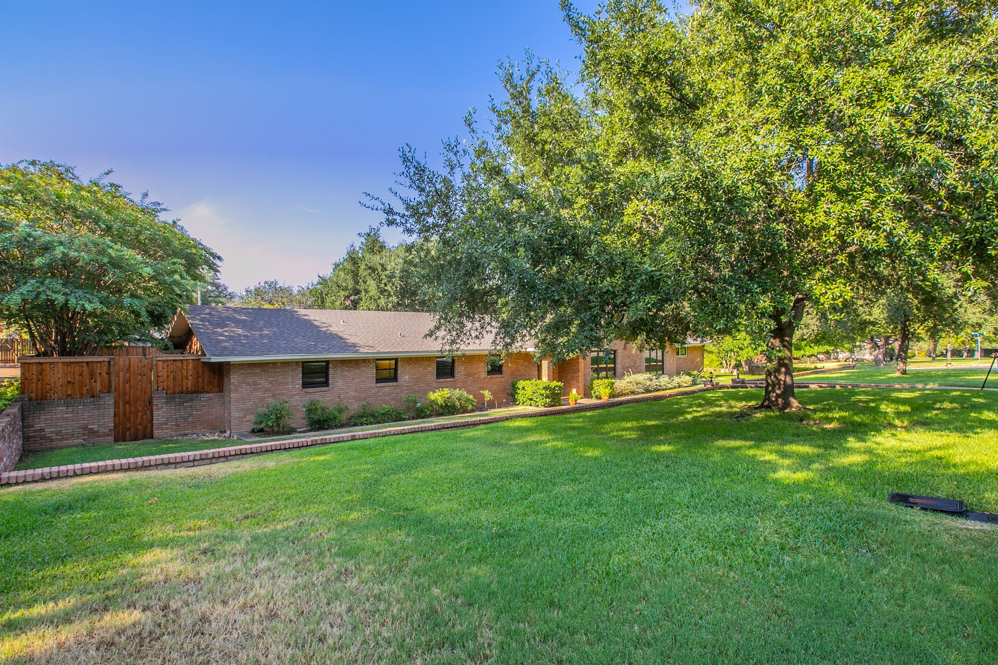 4936 Ridgeview Drive
