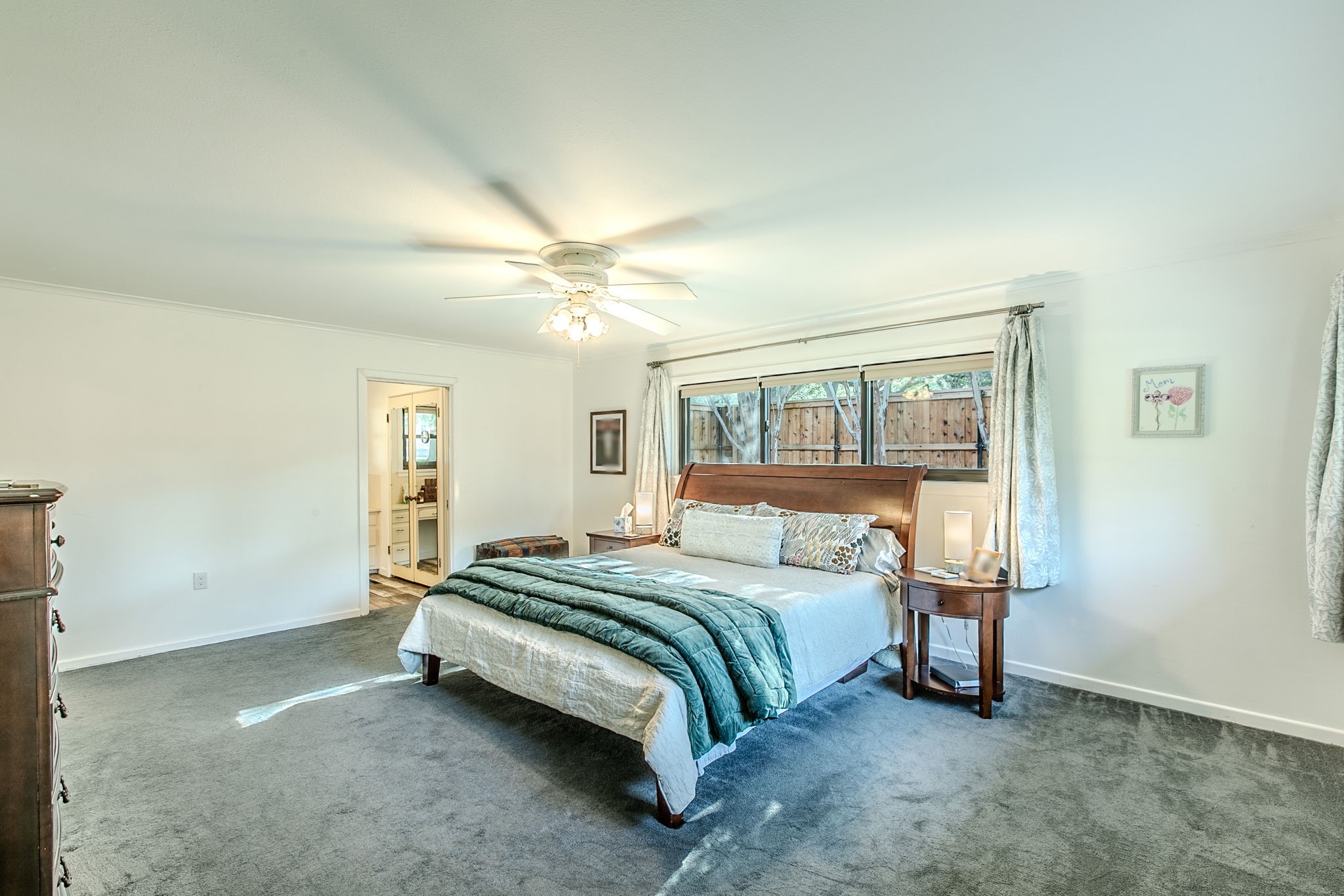 4936 Ridgeview Drive