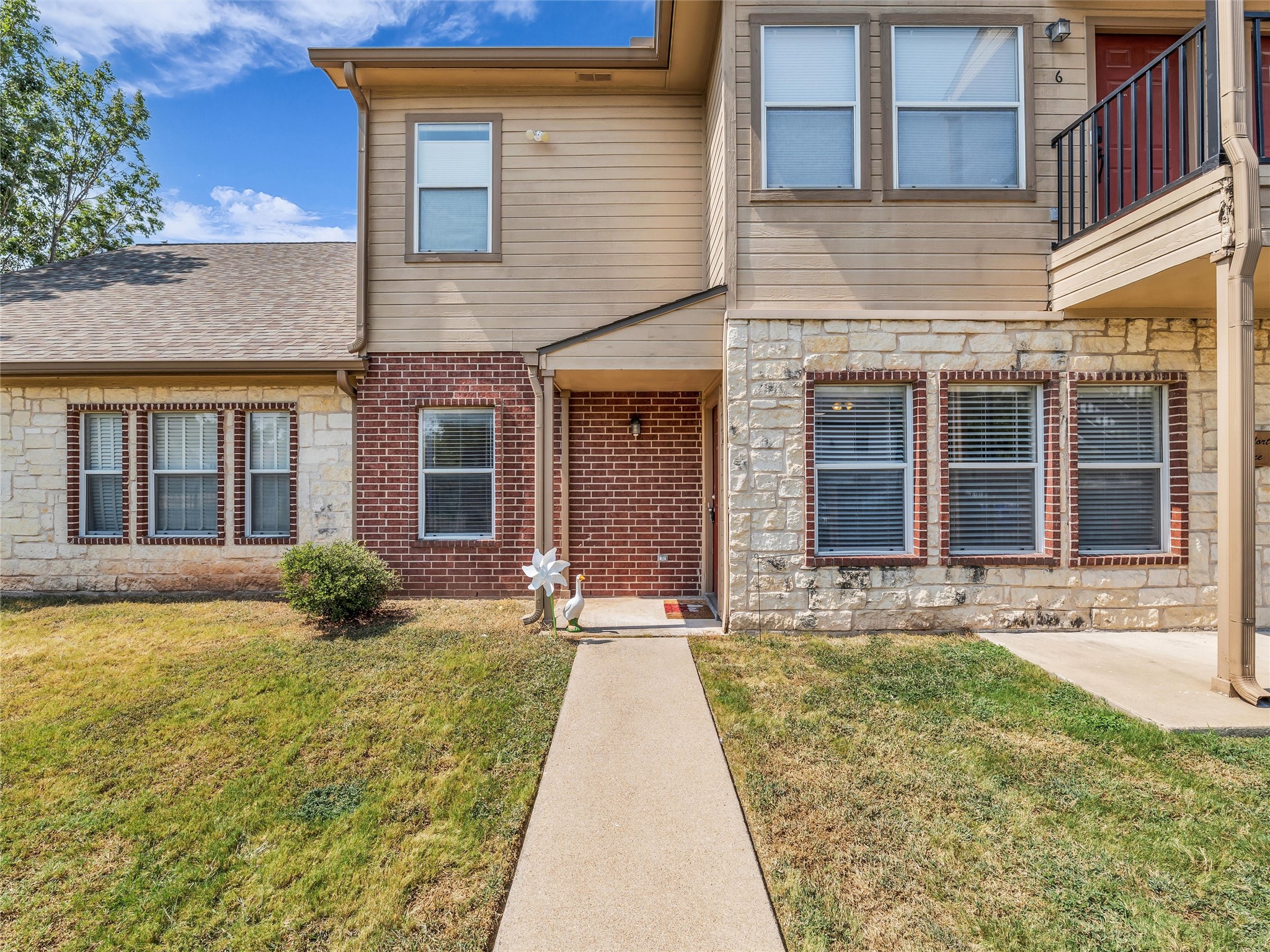 1401 Bagby Avenue 2
