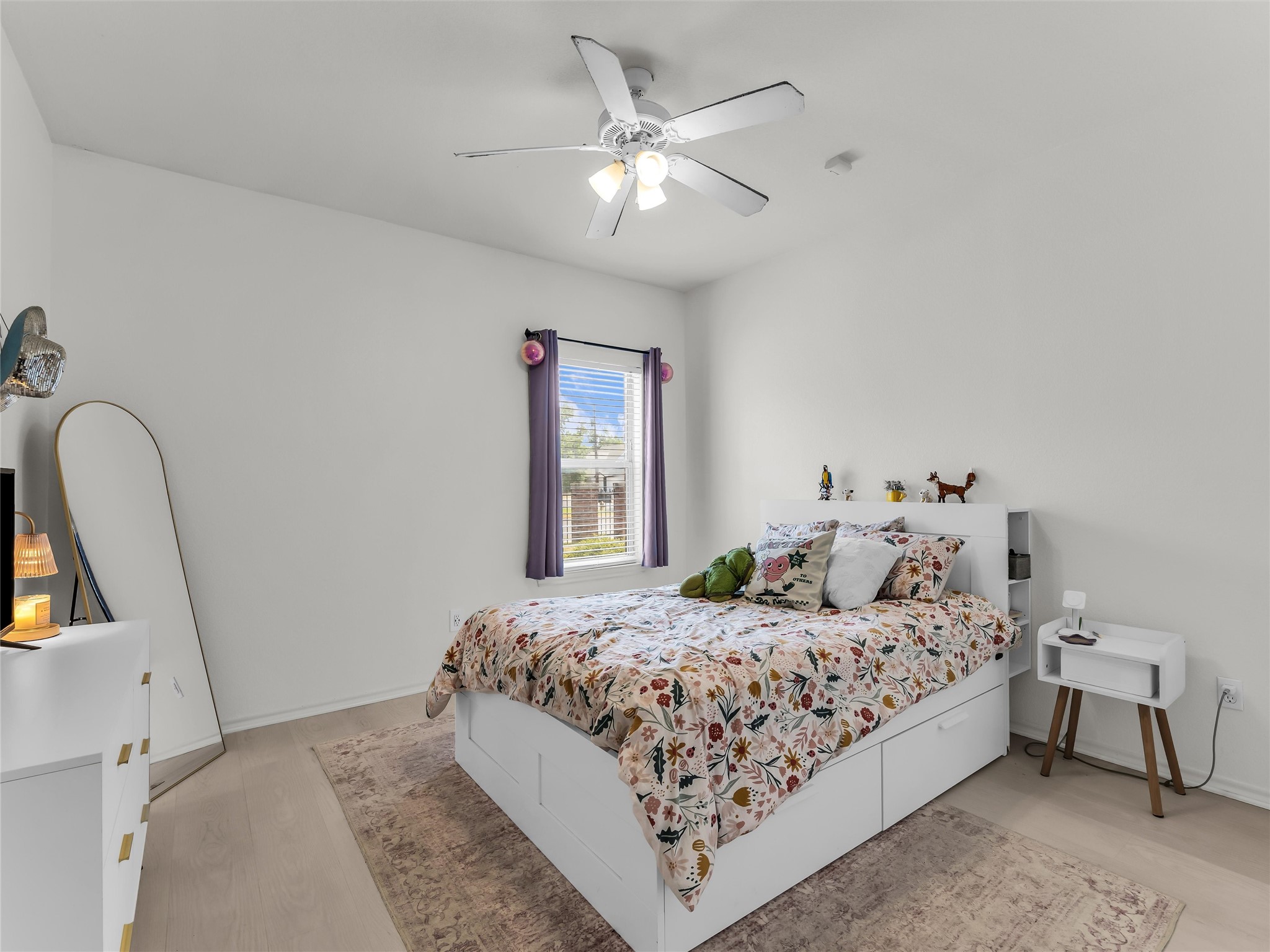 1401 Bagby Avenue 2