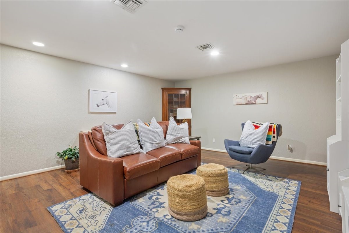 2424 Richards Drive