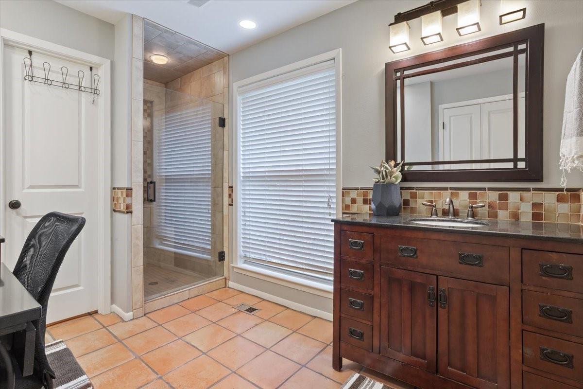 2424 Richards Drive