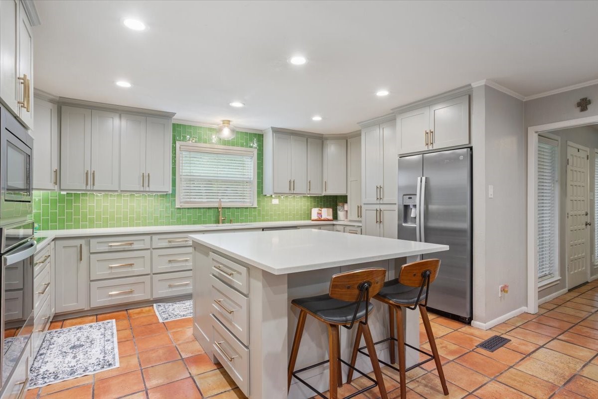 2424 Richards Drive
