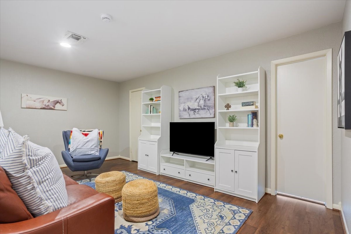2424 Richards Drive