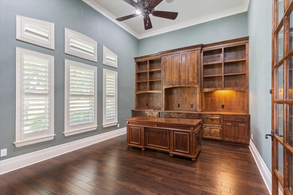 10020 Hidden Bluff