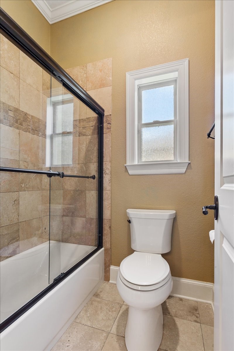 10020 Hidden Bluff