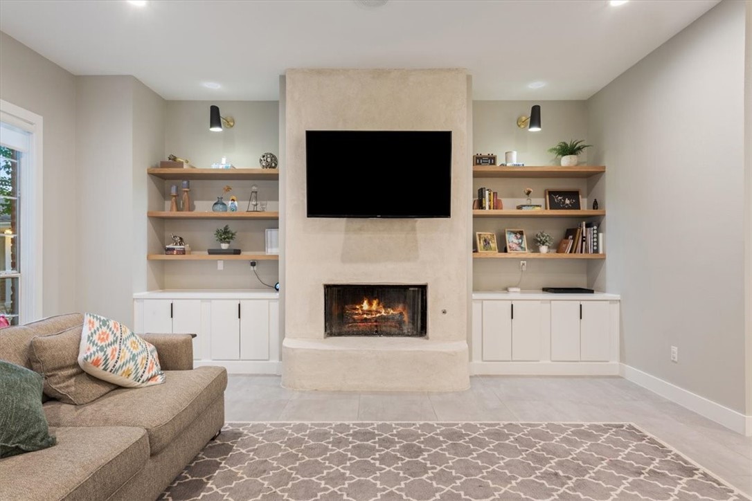 2065 Oak Glen Drive