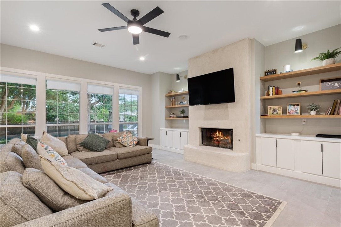 2065 Oak Glen Drive