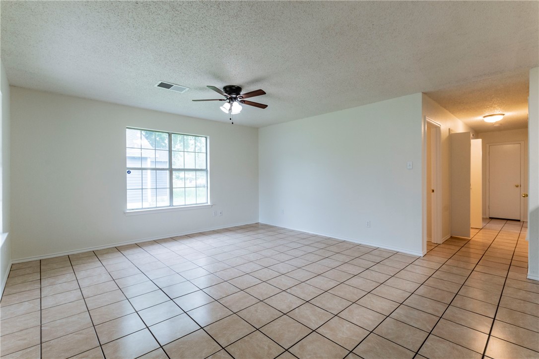 812 E Pecan Avenue
