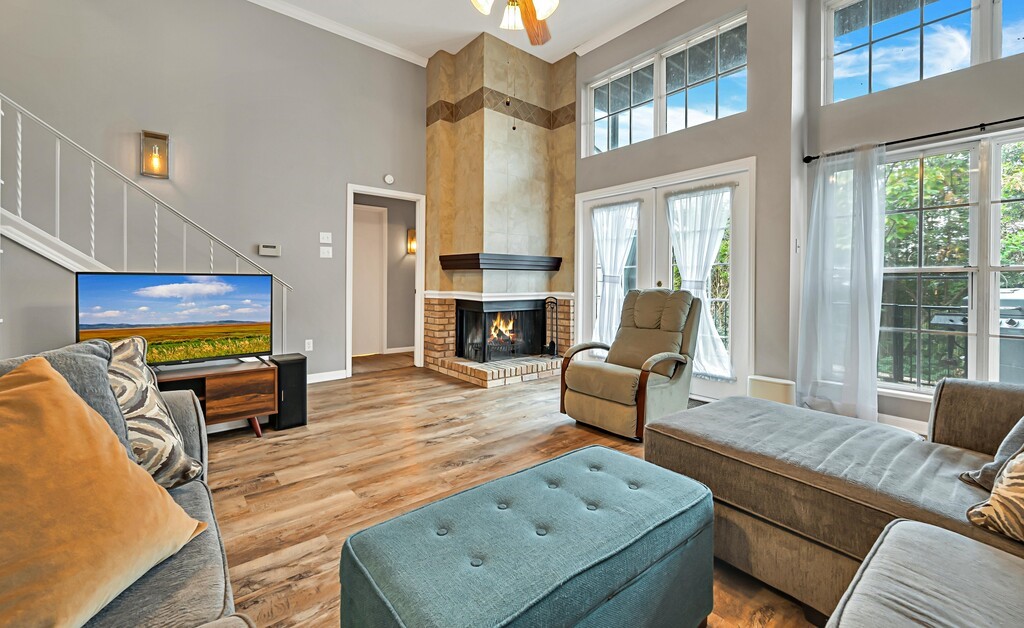 2903 Lake Shore Drive 301