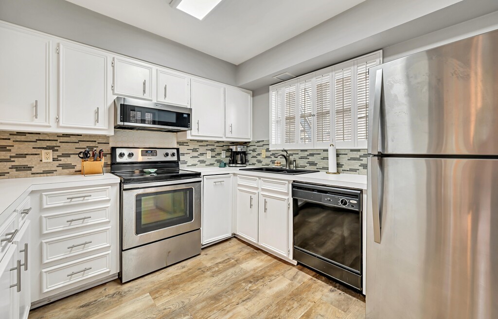 2903 Lake Shore Drive 301
