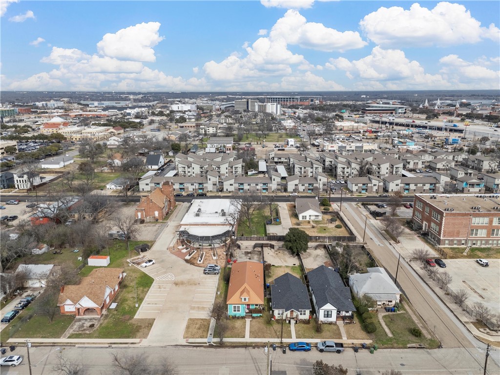706 S 9th Street