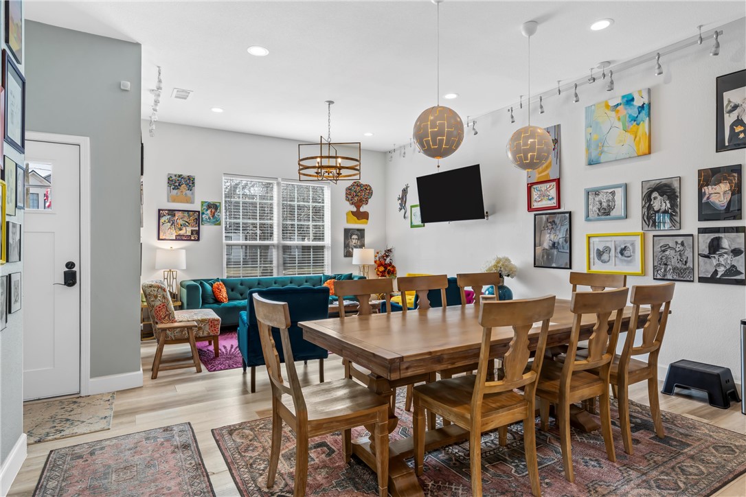 706 S 9th Street