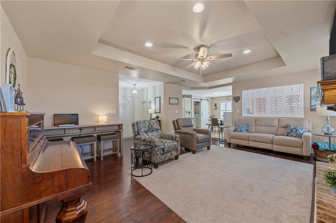 204 Topaz Circle