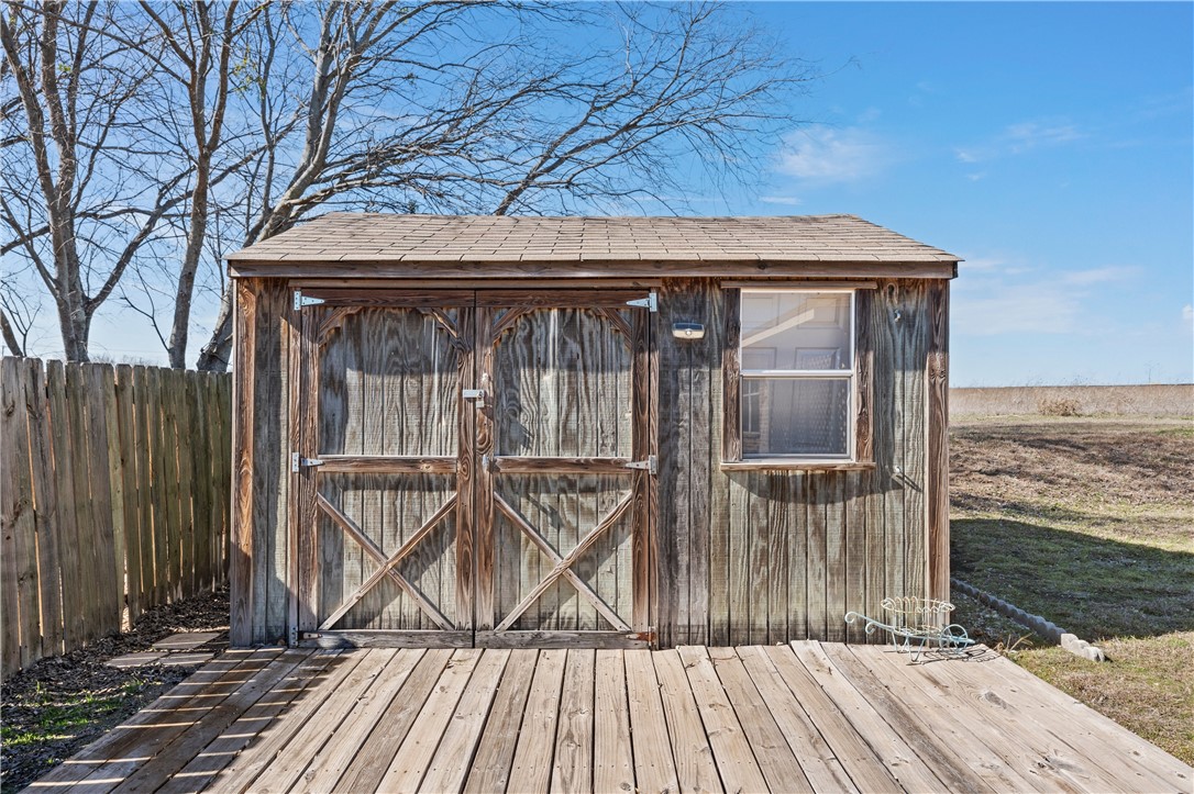204 Topaz Circle