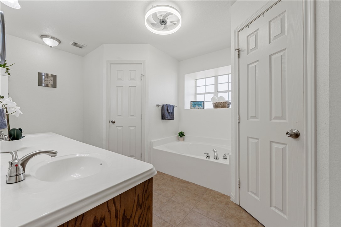 204 Topaz Circle