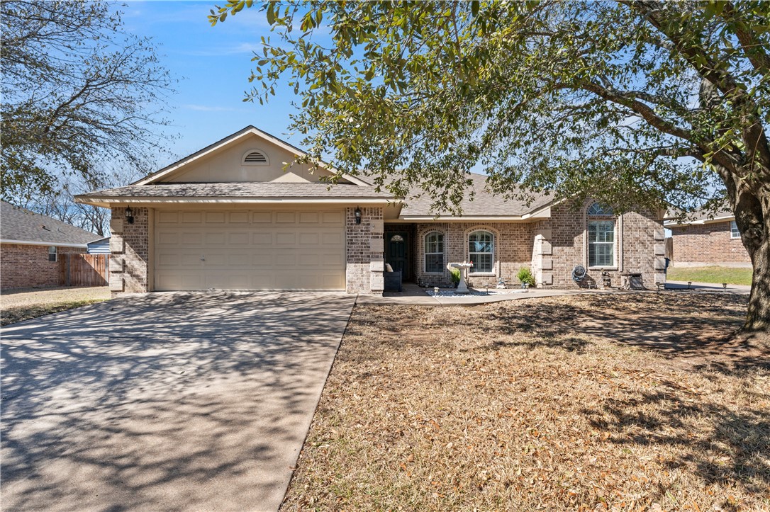 204 Topaz Circle