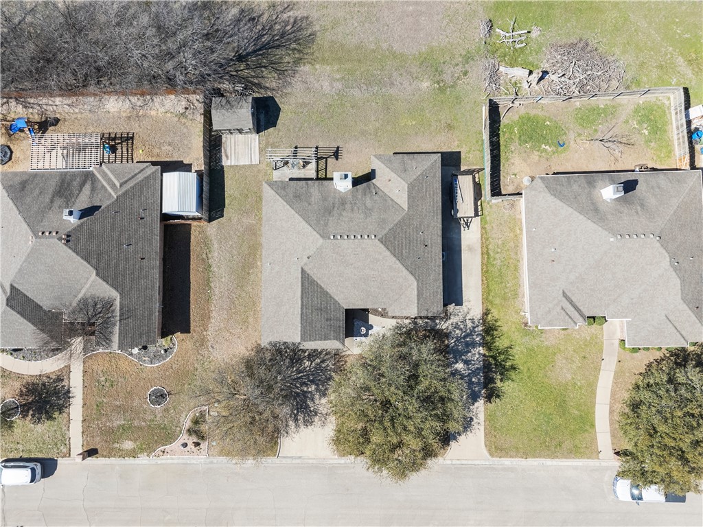 204 Topaz Circle