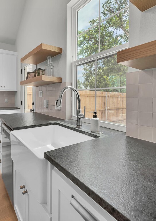 538 Proctor Avenue