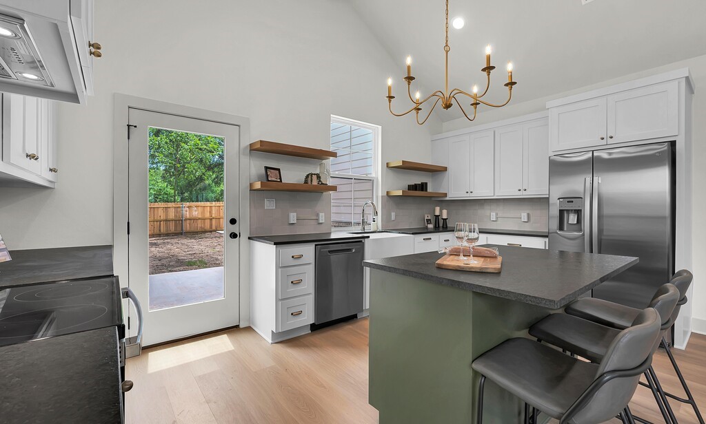 538 Proctor Avenue