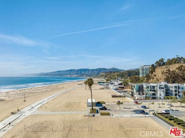 270 Palisades Beach Road 301