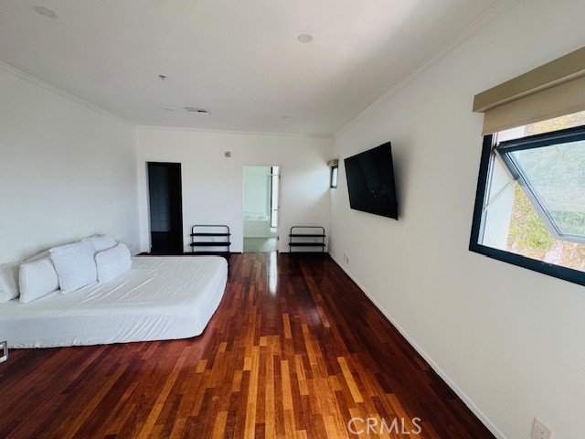 270 Palisades Beach Road 301