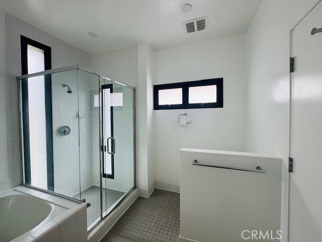 270 Palisades Beach Road 301