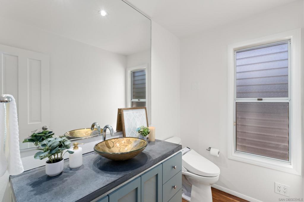 5665 Soledad Mountain Rd