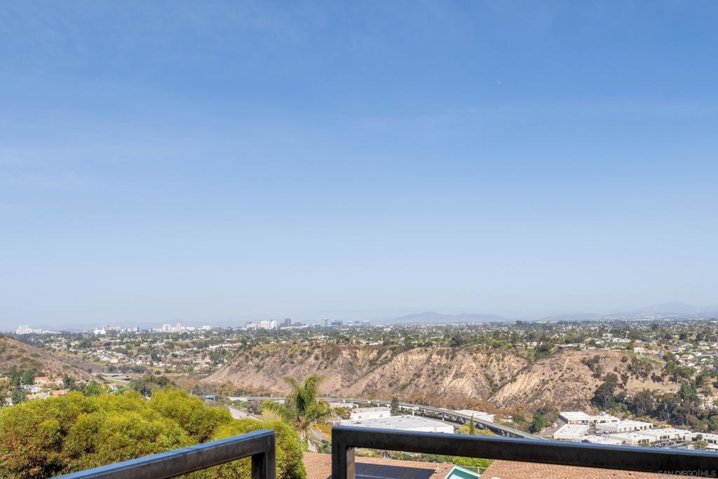 5665 Soledad Mountain Rd