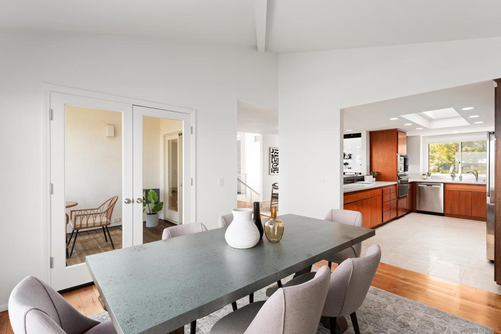 5665 Soledad Mountain Rd