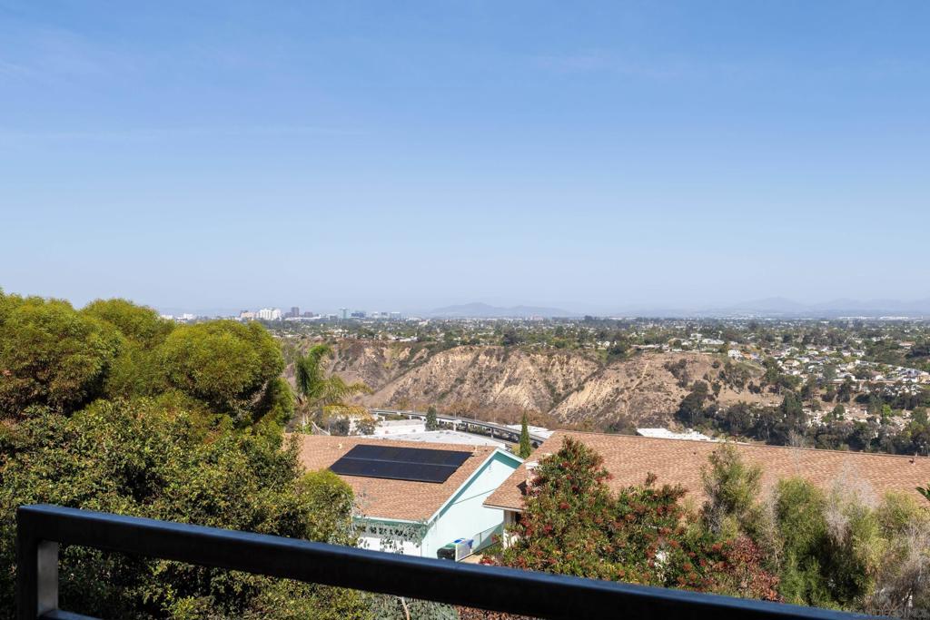 5665 Soledad Mountain Rd