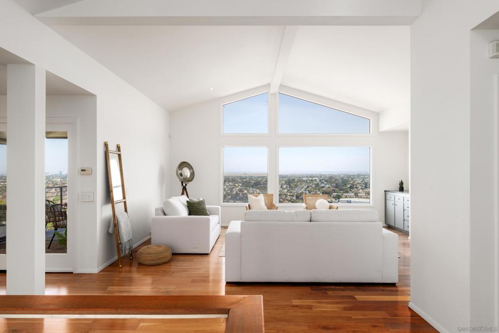 5665 Soledad Mountain Rd