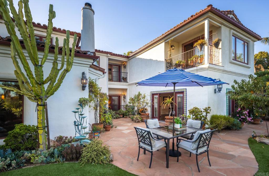 2202 Mountain Vista Dr