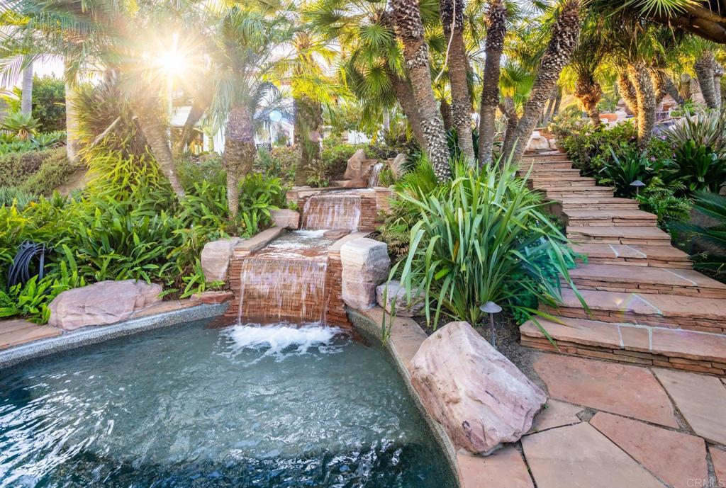 2202 Mountain Vista Dr