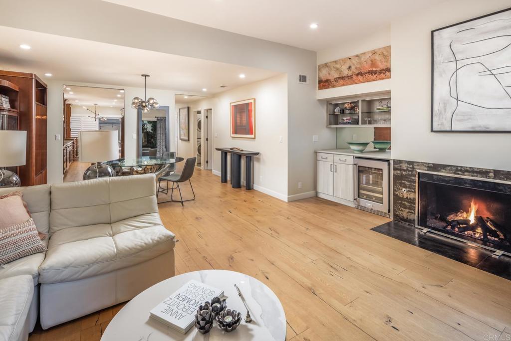 7031 Estrella De Mar Road