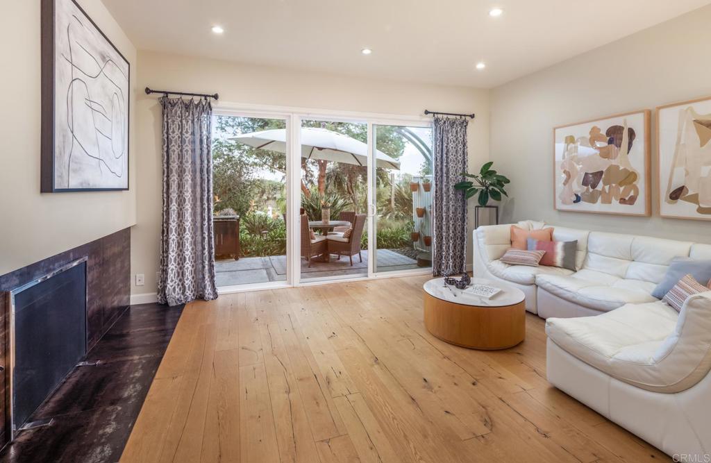 7031 Estrella De Mar Road