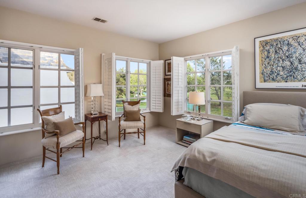 7477 Avenida De Palais