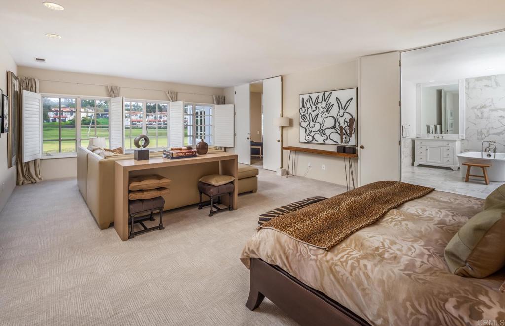 7477 Avenida De Palais