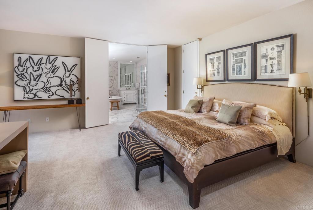 7477 Avenida De Palais