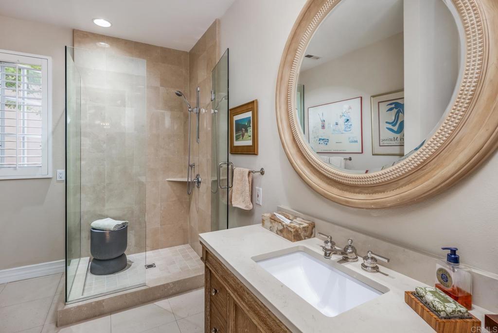 7477 Avenida De Palais