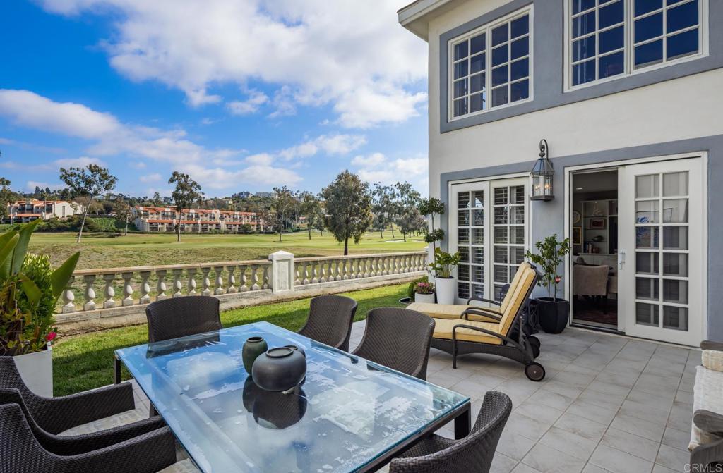 7477 Avenida De Palais