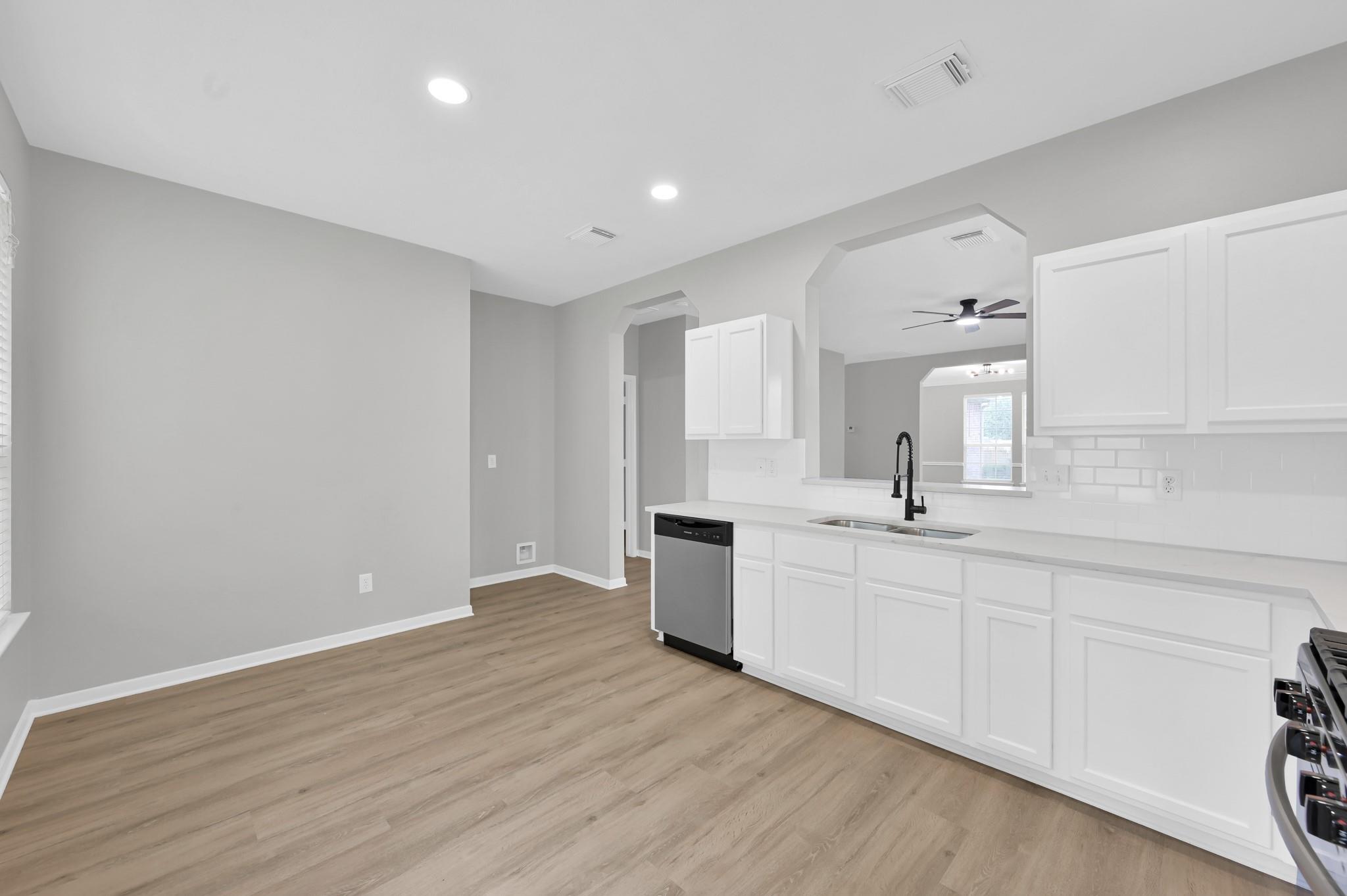 23911 Pinecreek Point