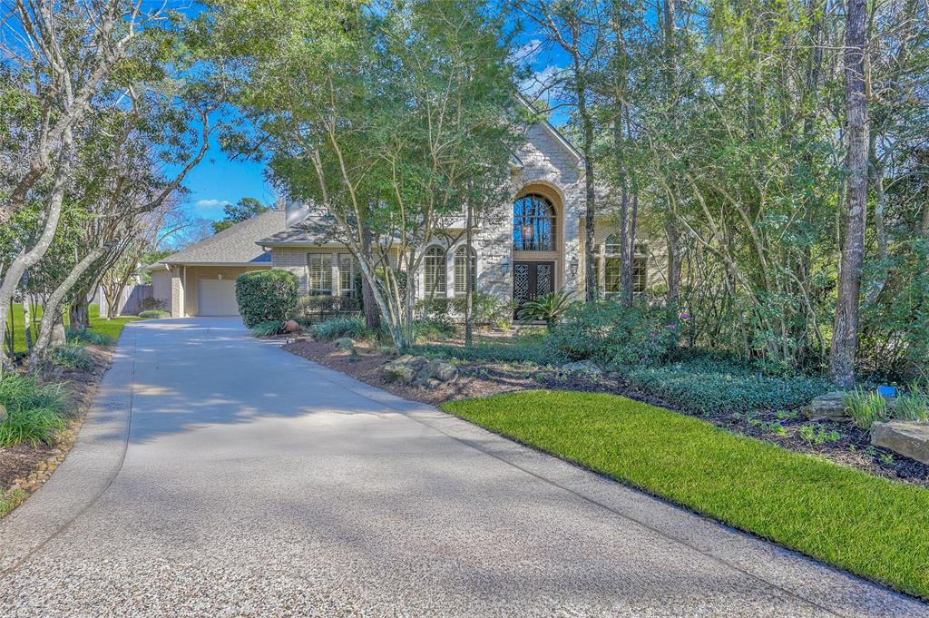 6 Silver Maple Place