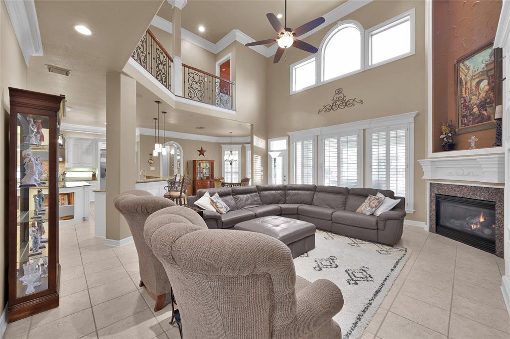 6 Silver Maple Place