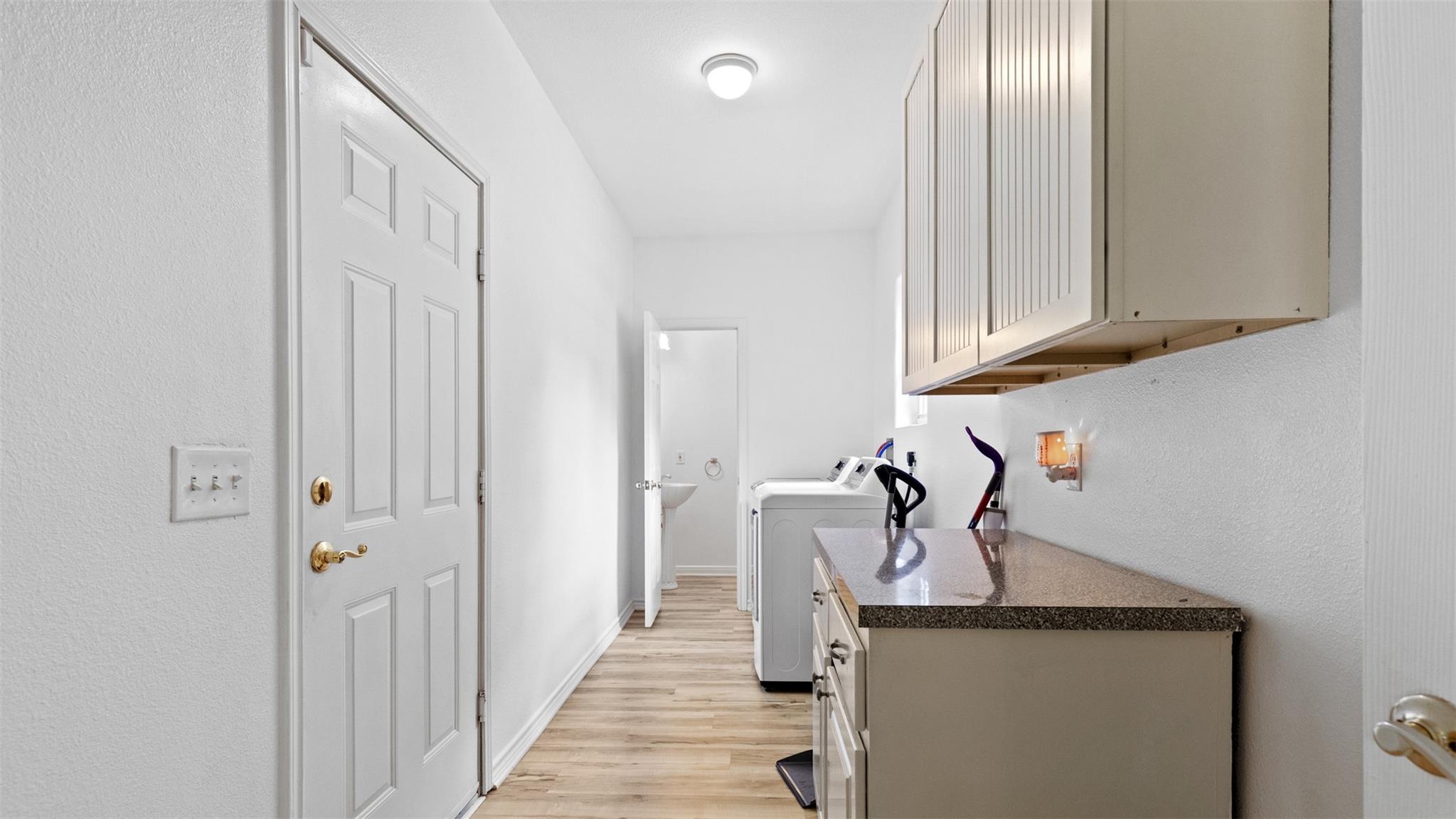 25064 Holly Oaks Court
